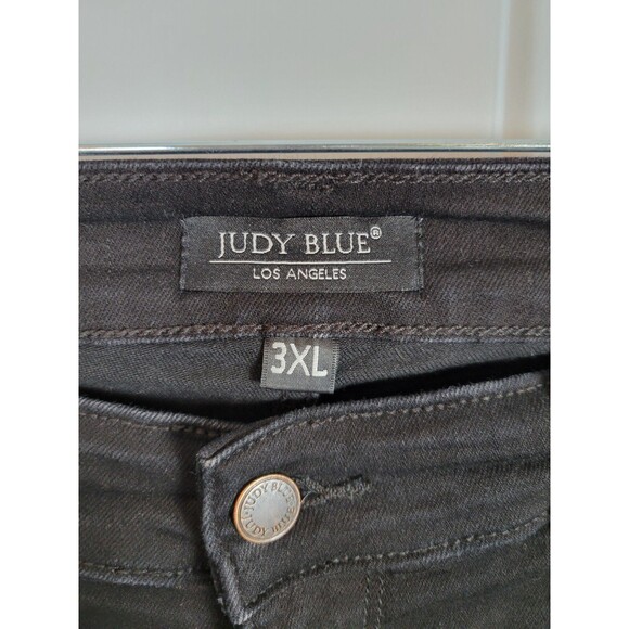 Judy Blue Plus Size Black Denim Shorts Size 3XL - Picture 2 of 9